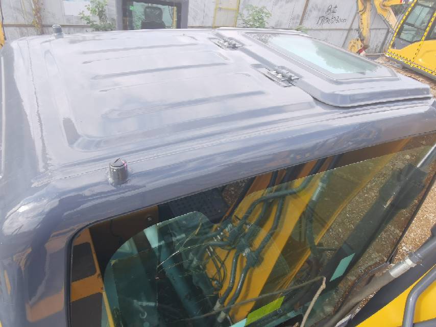 徐工XE135D履带式挖掘机