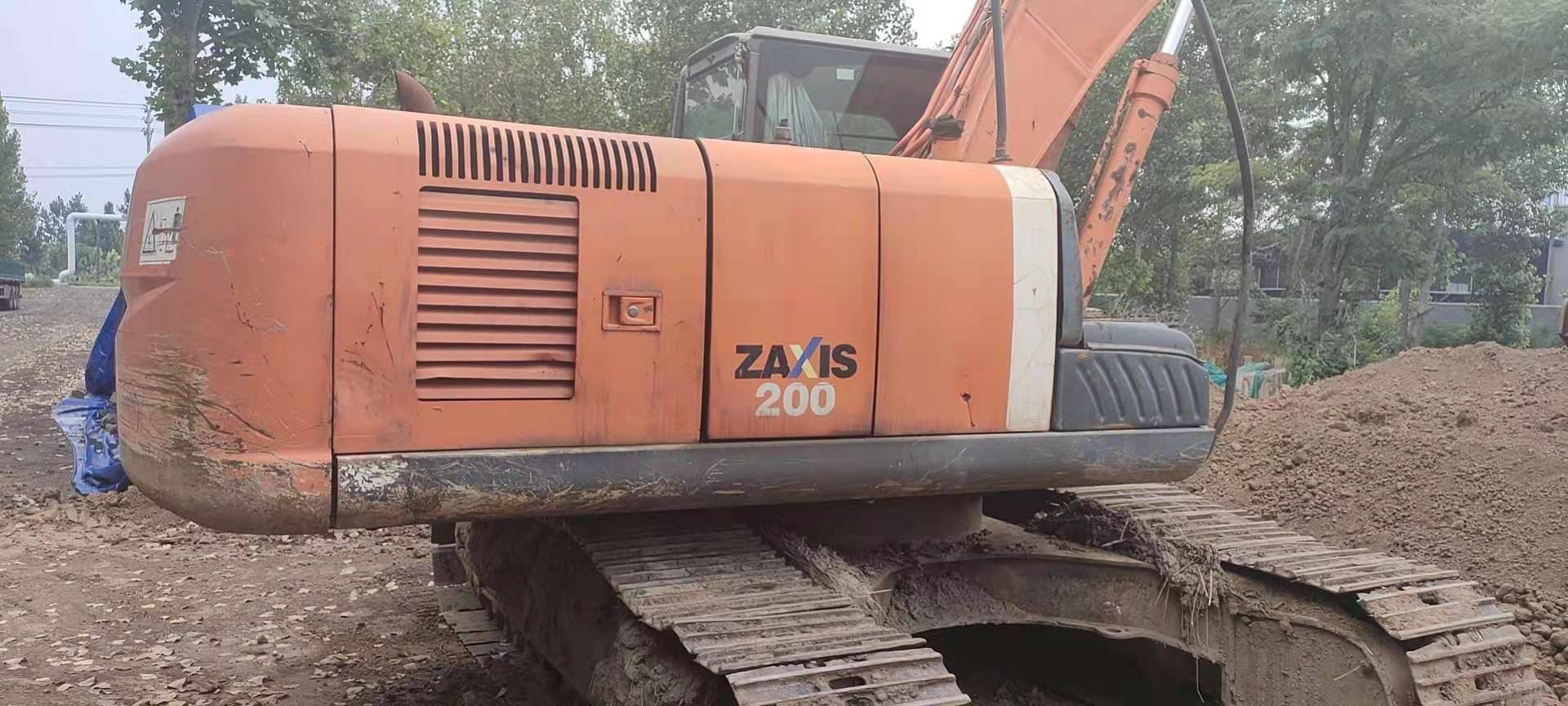 日立ZX200二手履带式挖掘机