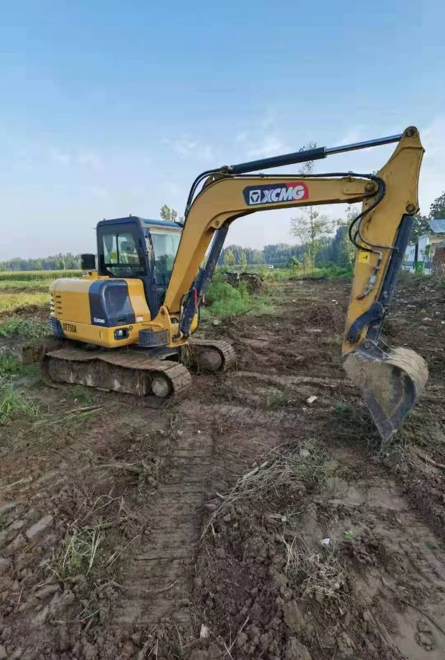 徐工XE60挖掘机