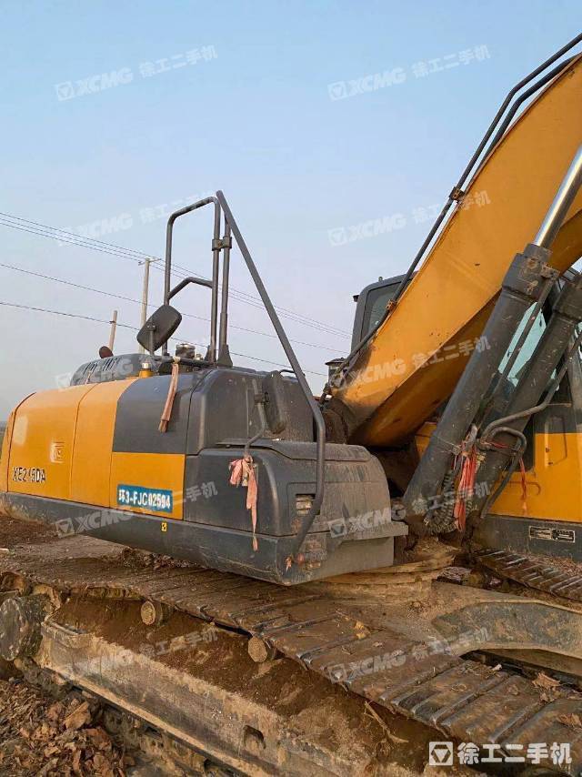 徐工XE200D履带式挖掘机