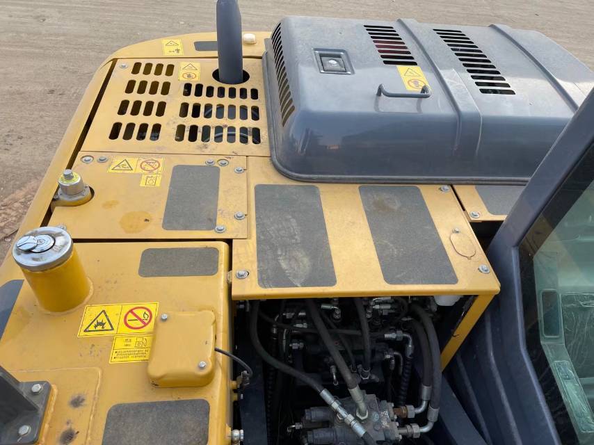 徐工XE135履带式挖掘机