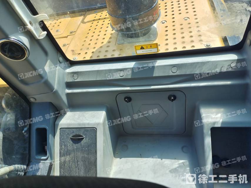 徐工XE200DA履带式挖掘机