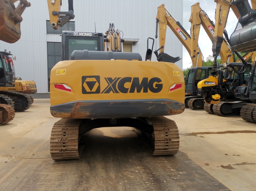 徐工XE135D履带式挖掘机