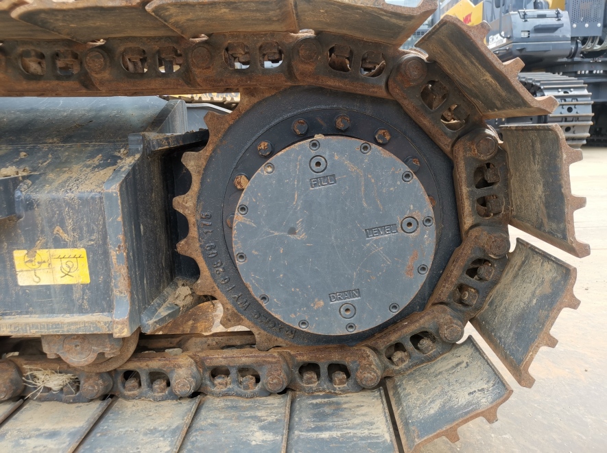 徐工XE135D履带式挖掘机