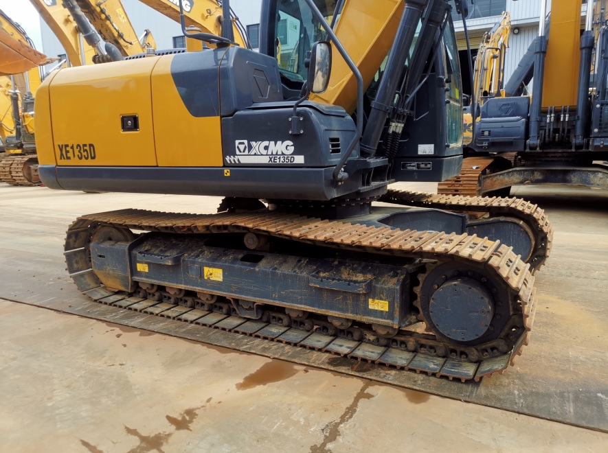 徐工XE135D履带式挖掘机