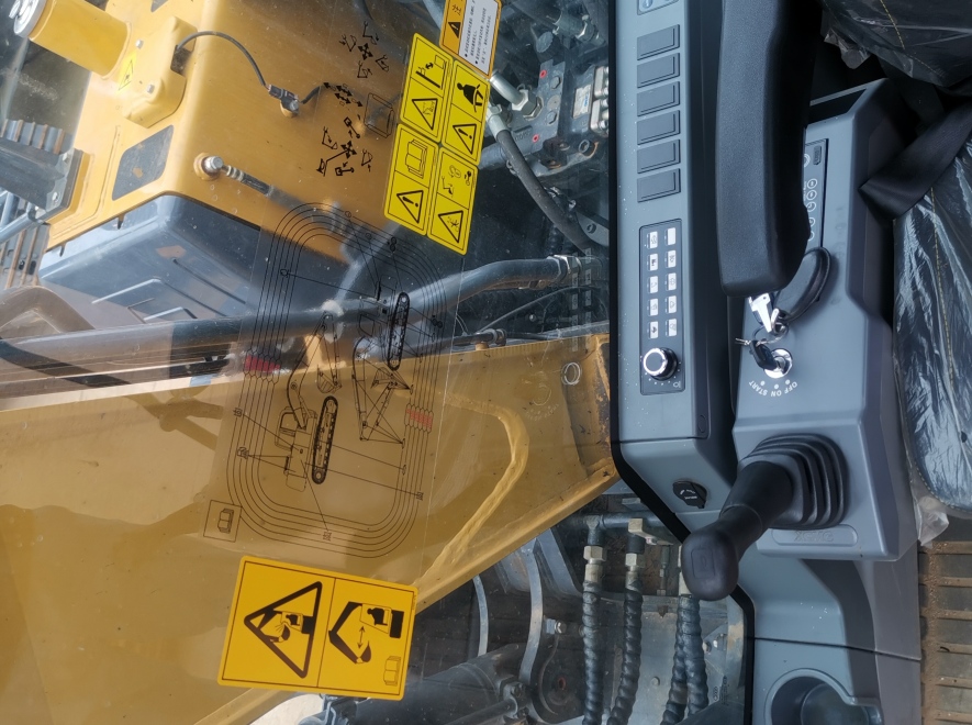 徐工XE135D履带式挖掘机