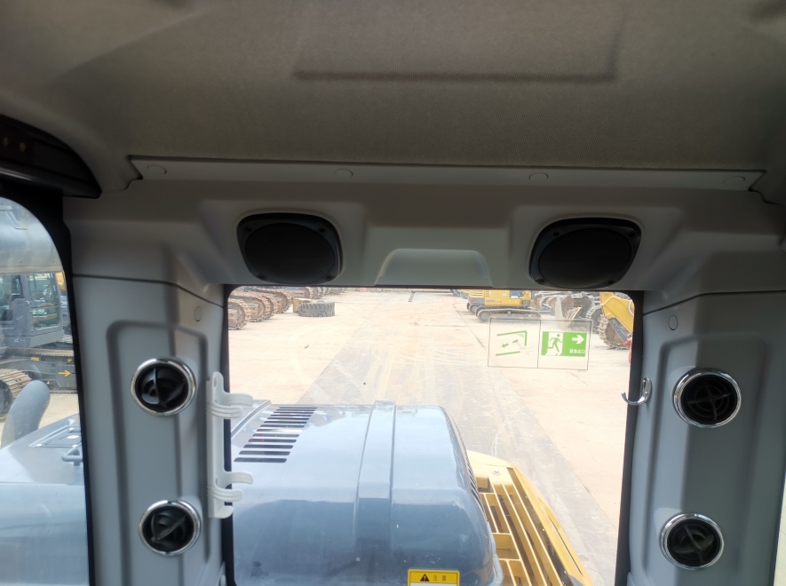 徐工XE135D履带式挖掘机