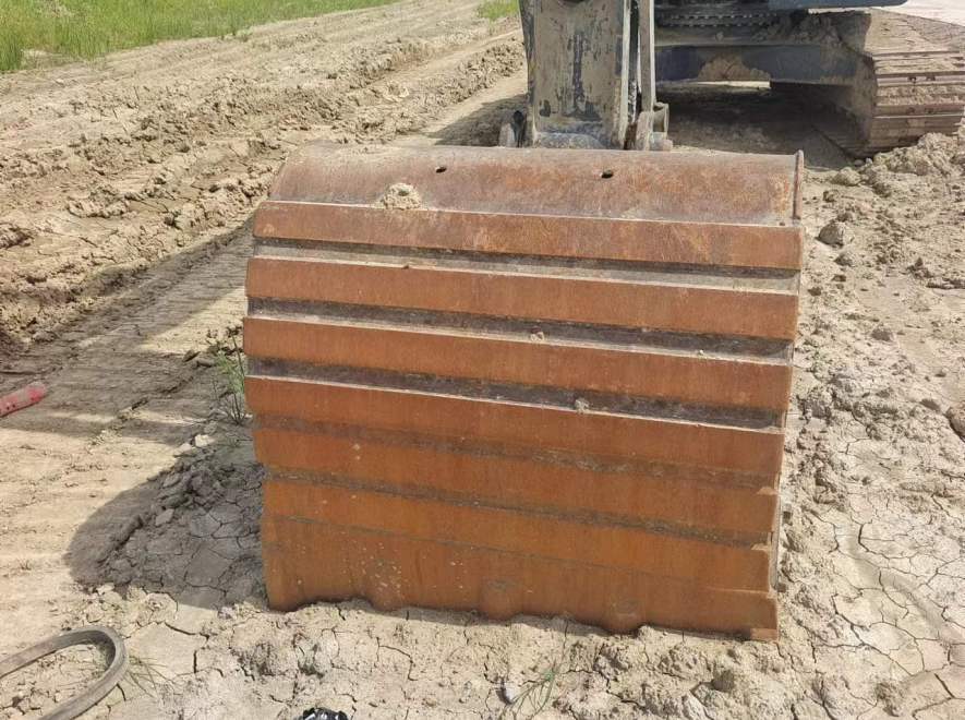 徐工XE215DA履带式挖掘机