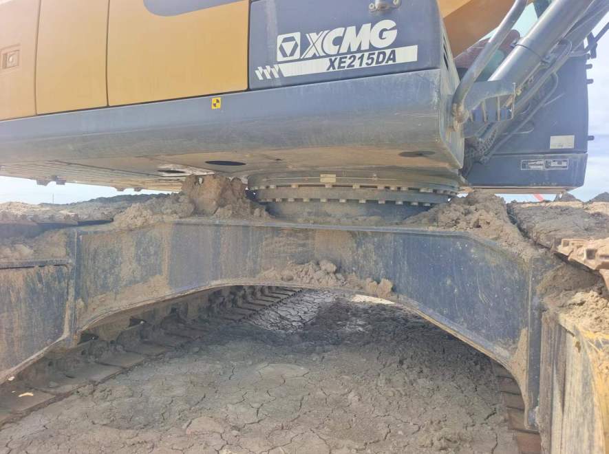 徐工XE215DA履带式挖掘机