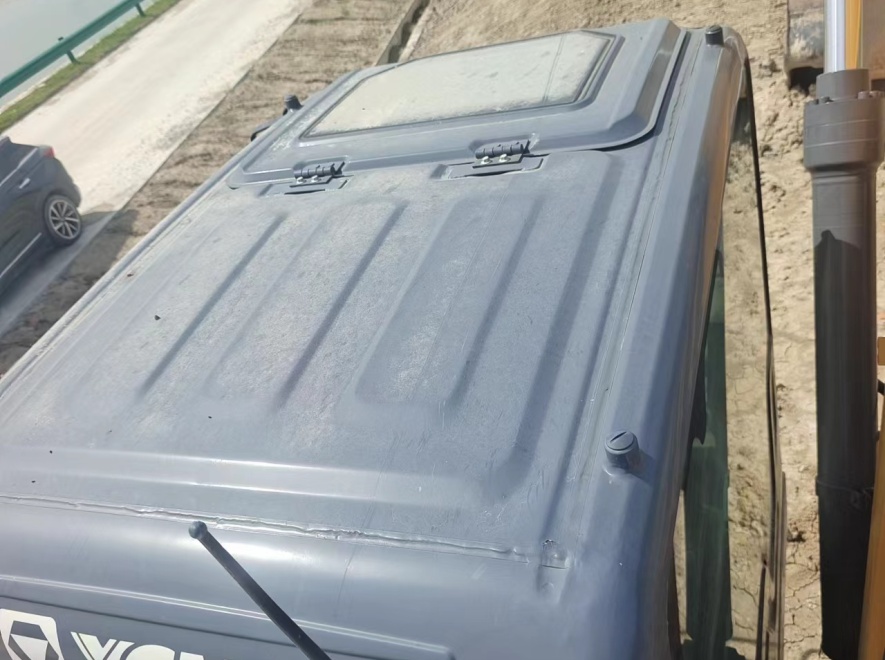 徐工XE215DA履带式挖掘机