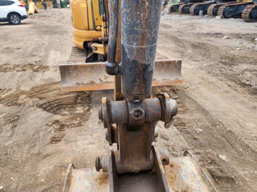 徐工XE35U履带式挖掘机