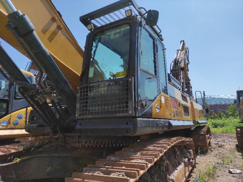 徐工XE550DK履带式挖掘机