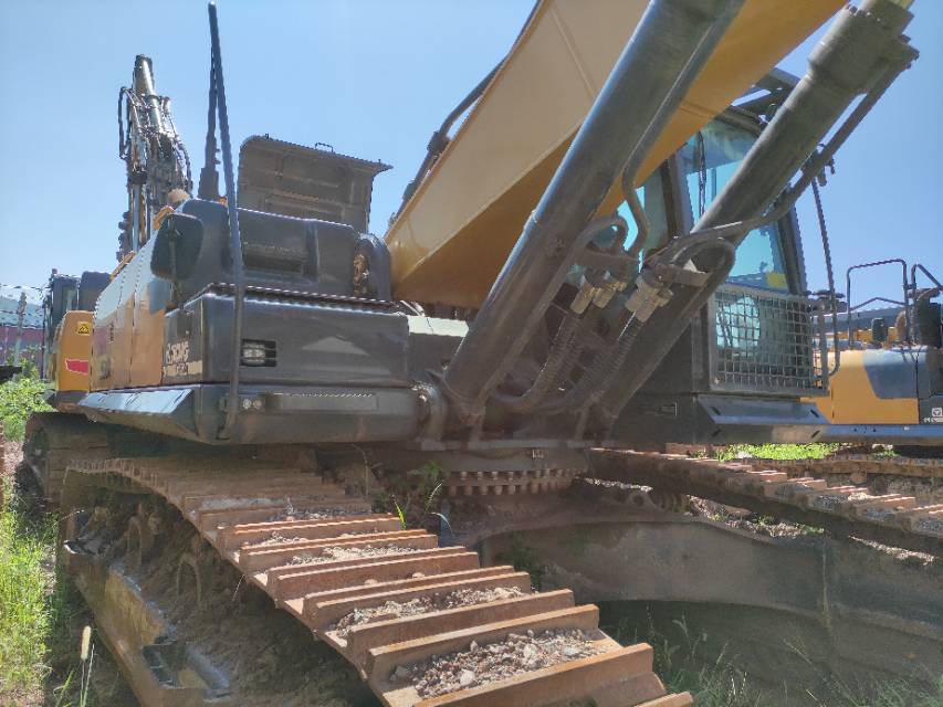 徐工XE550DK履带式挖掘机