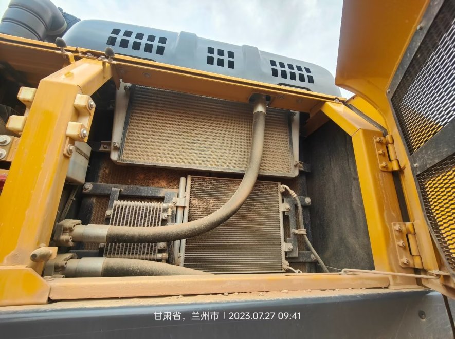 徐工XE370D履带式挖掘机