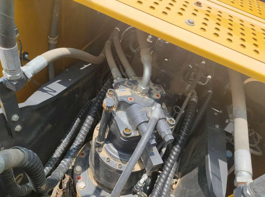 徐工XE205DA履带式挖掘机