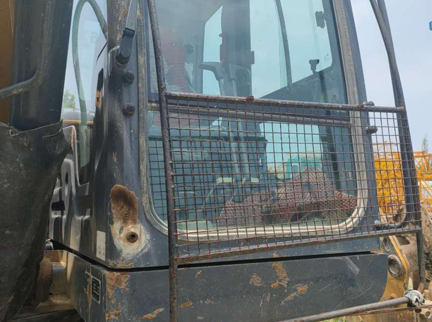 徐工XE205DA履带式挖掘机