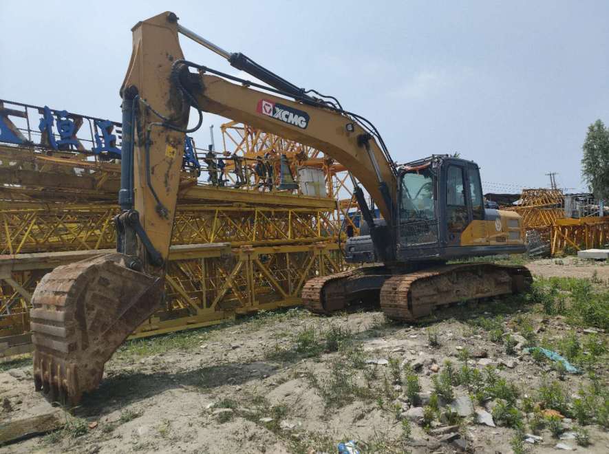 徐工XE205DA履带式挖掘机