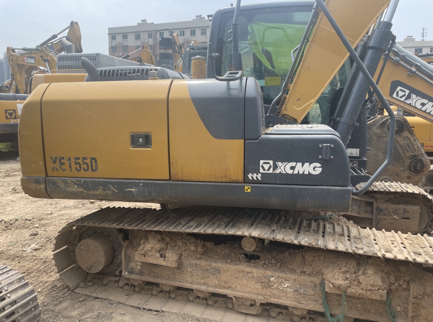 徐工XE135D履带式挖掘机
