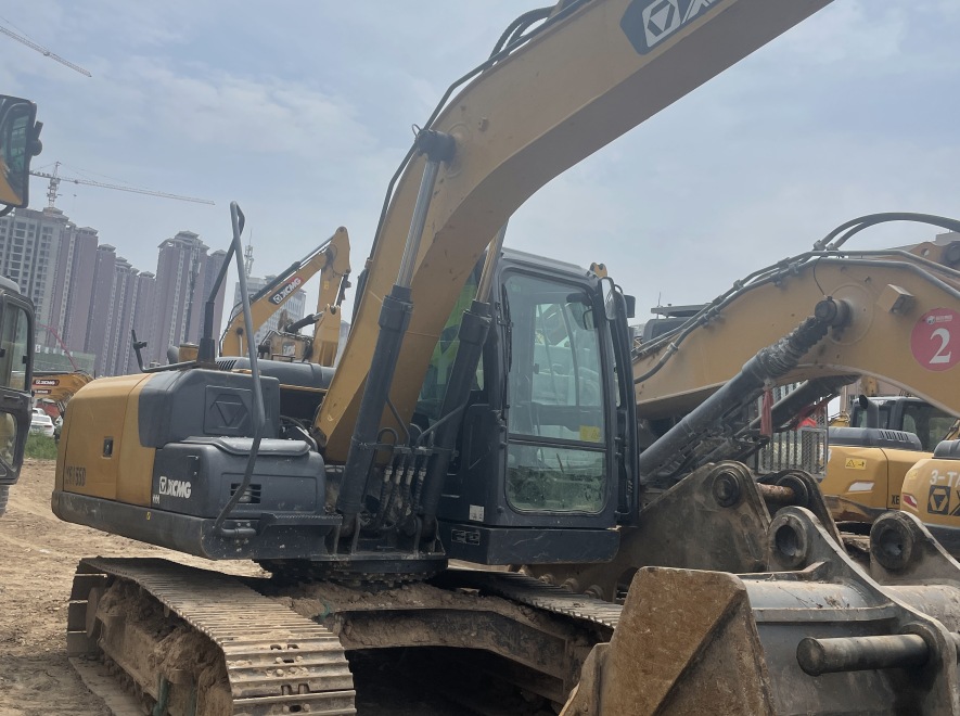 徐工XE135D履带式挖掘机