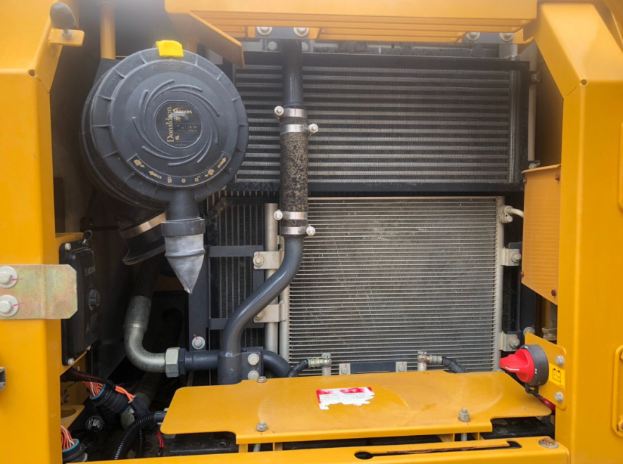 徐工XE155DK履带式挖掘机