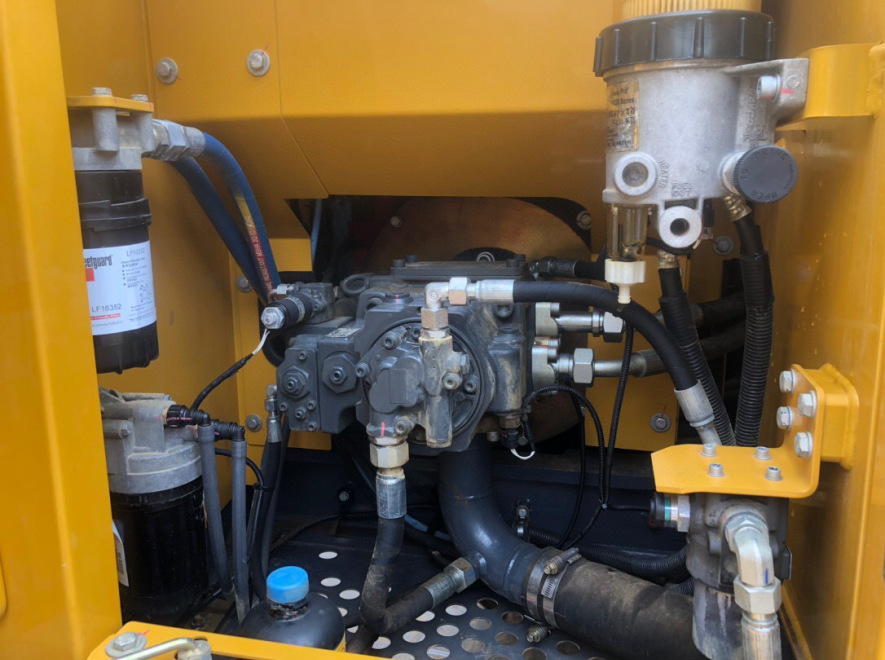 徐工XE155DK履带式挖掘机