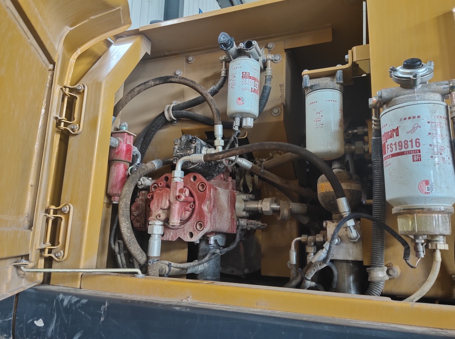 徐工XE150WD轮式挖掘机