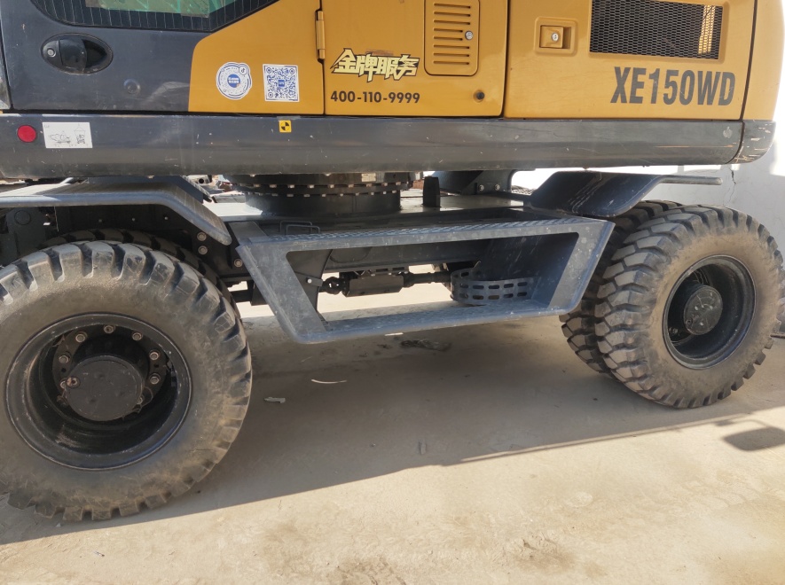 徐工XE150WD轮式挖掘机