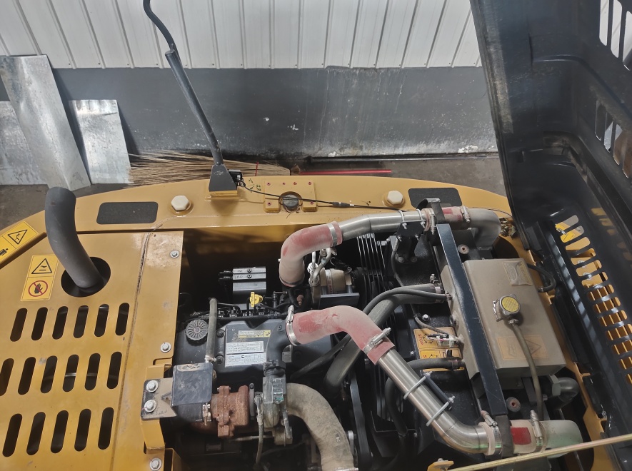 徐工XE150WD轮式挖掘机