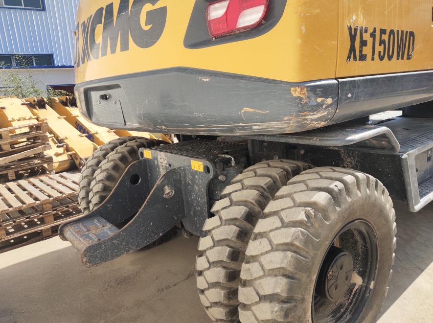 徐工XE150WD轮式挖掘机