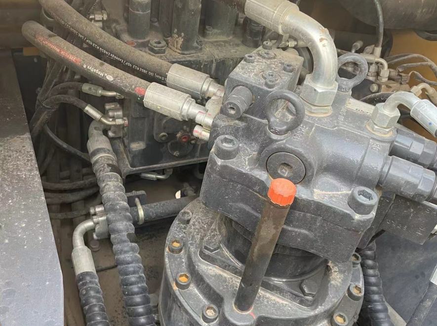 徐工XE215DA履带式挖掘机