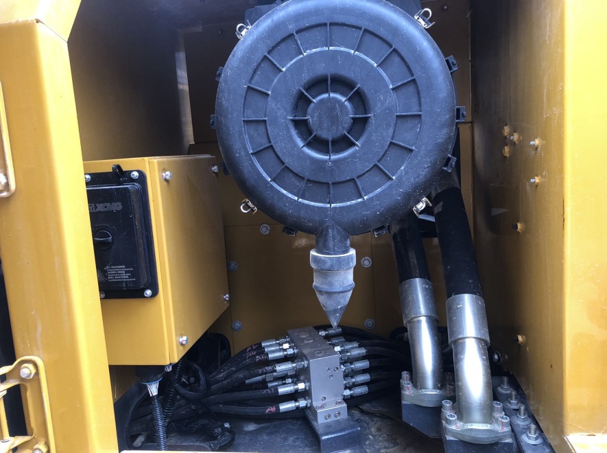 徐工XE245DK履带式挖掘机