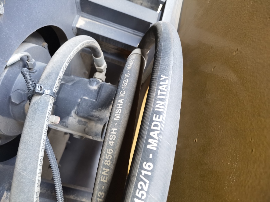 徐工XS303S单钢轮压路机(30吨)