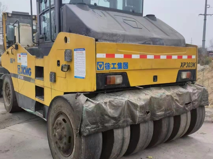 徐工XP303K轮胎压路机(30吨胶轮)