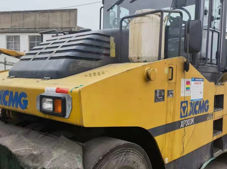 徐工XP303K轮胎压路机(30吨胶轮)