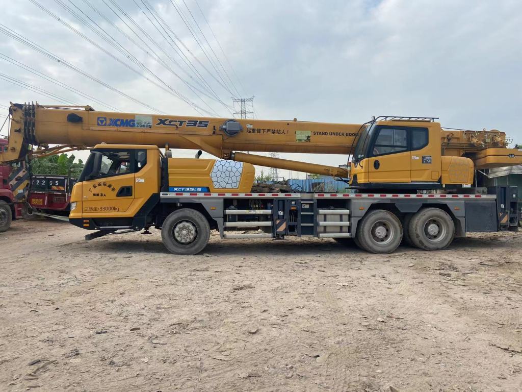徐工xct25l5汽车起重机