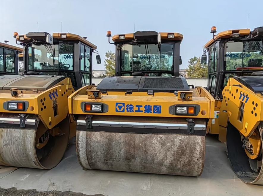 徐工XD143S双钢轮压路机