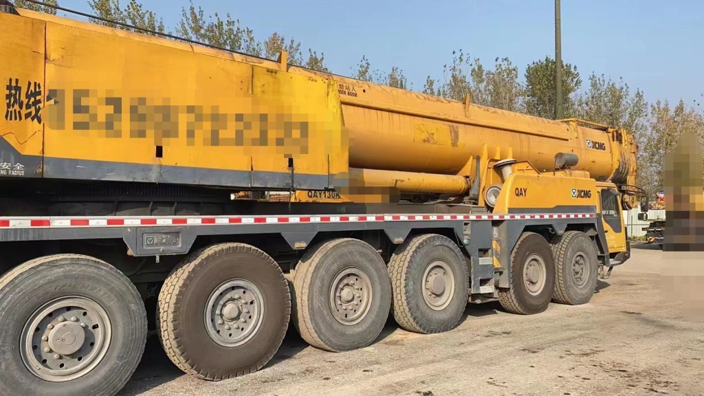 徐工qay300全路面汽车起重机