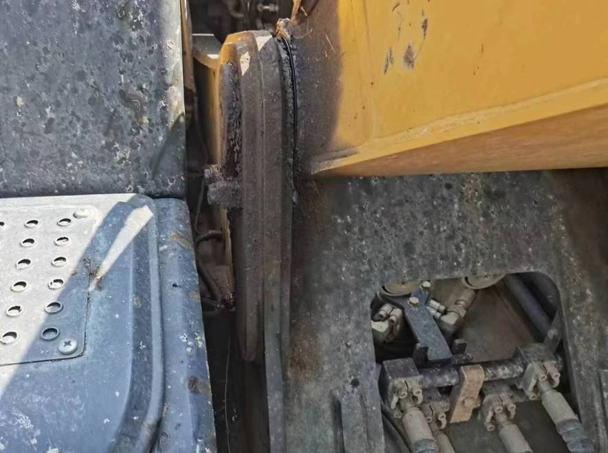 徐工XE200DA履带式挖掘机