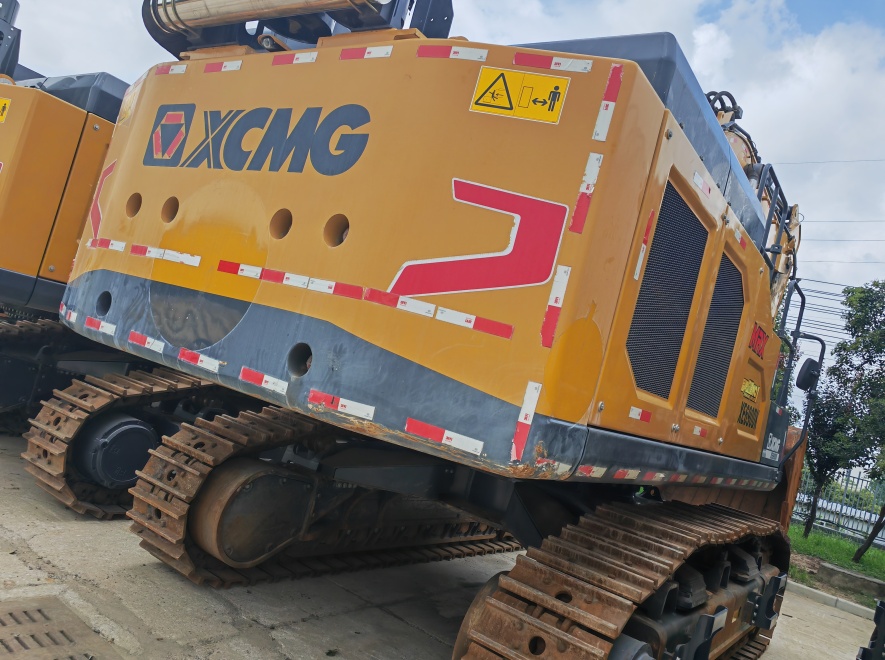 徐工XE690DK履带式挖掘机