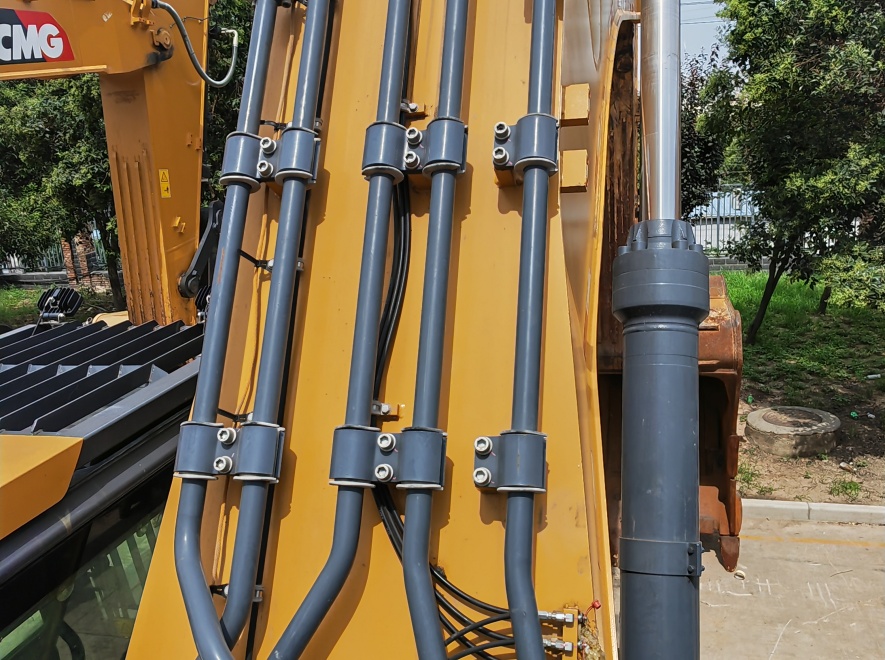 徐工XE690DK履带式挖掘机