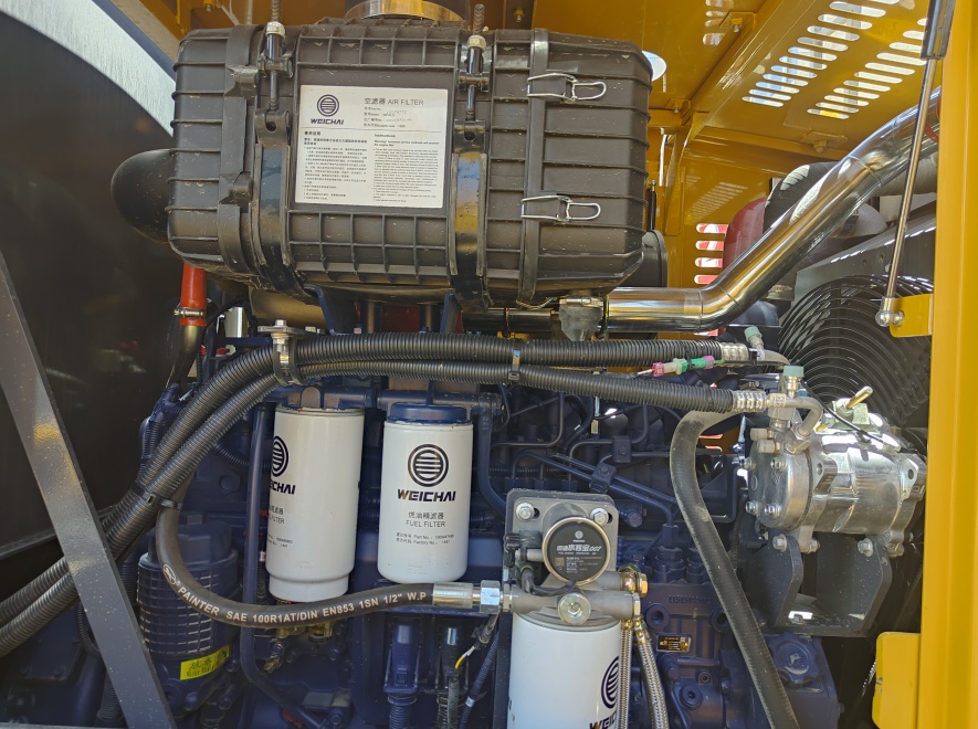 徐工LW330FV轮式装载机