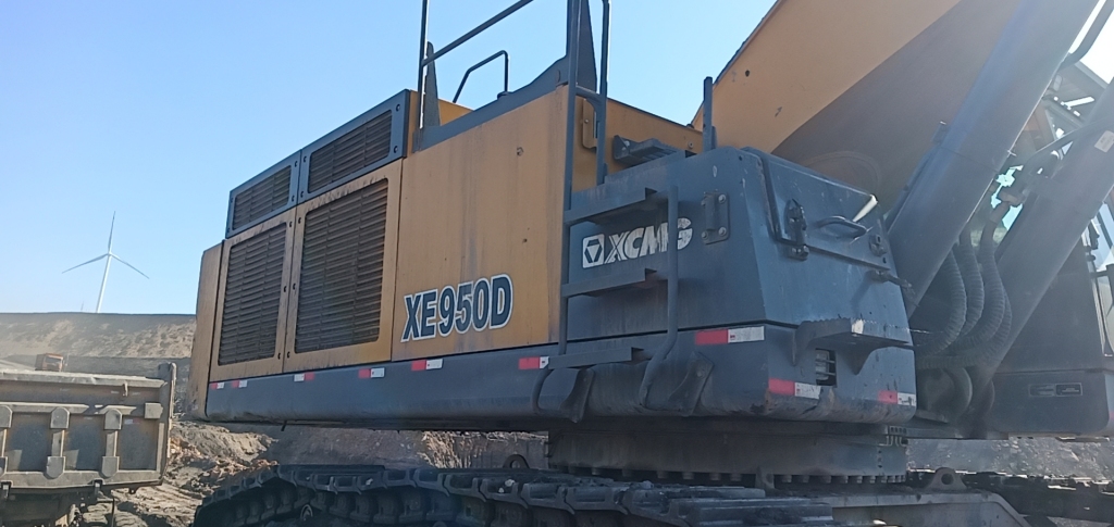 徐工XE950D履带式挖掘机