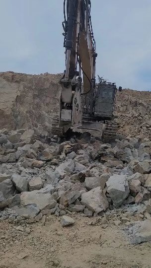 徐工XE490DK履带式挖掘机