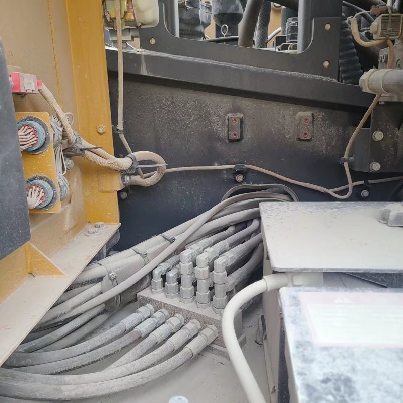 徐工XE490DK履带式挖掘机