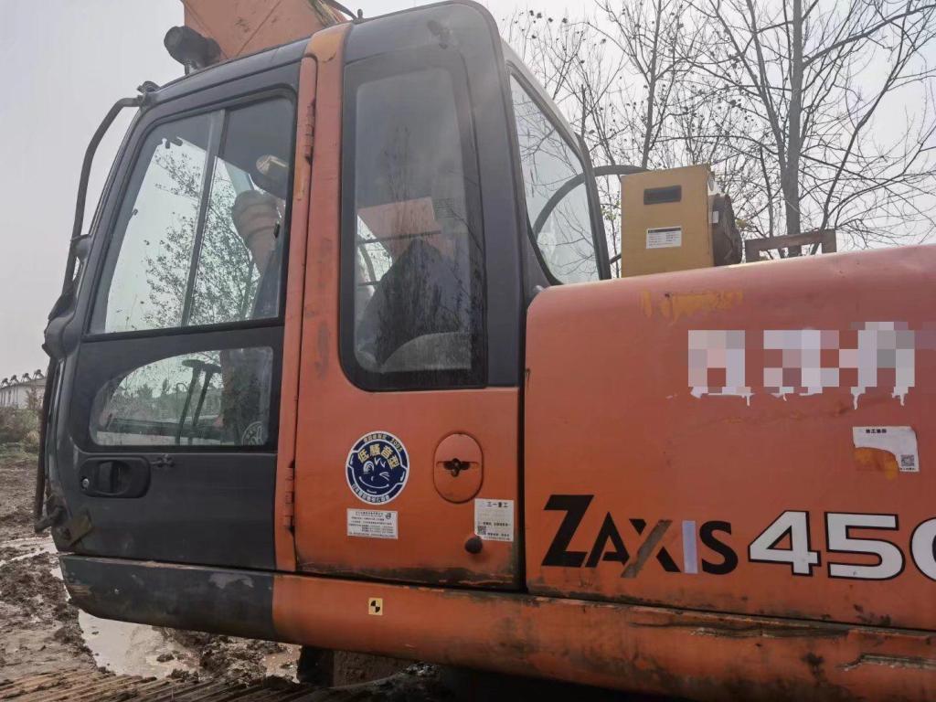 日立ZX350履带式挖掘机