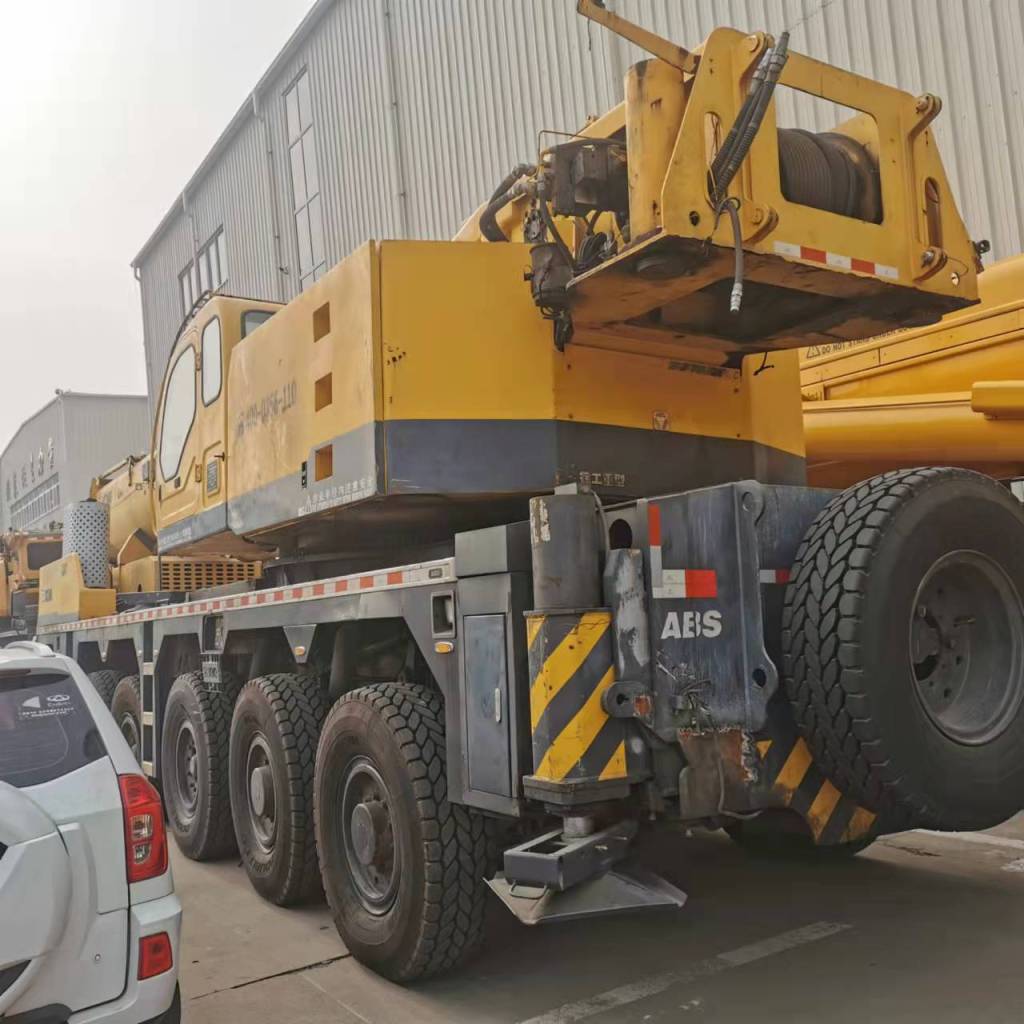 徐工qay260全路面汽车起重机