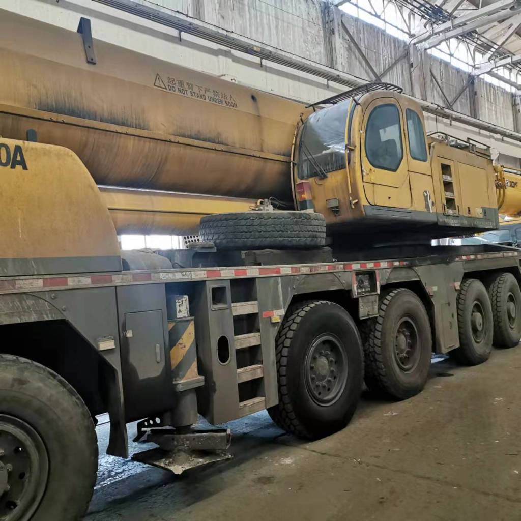 徐工qay260a全路面汽车起重机