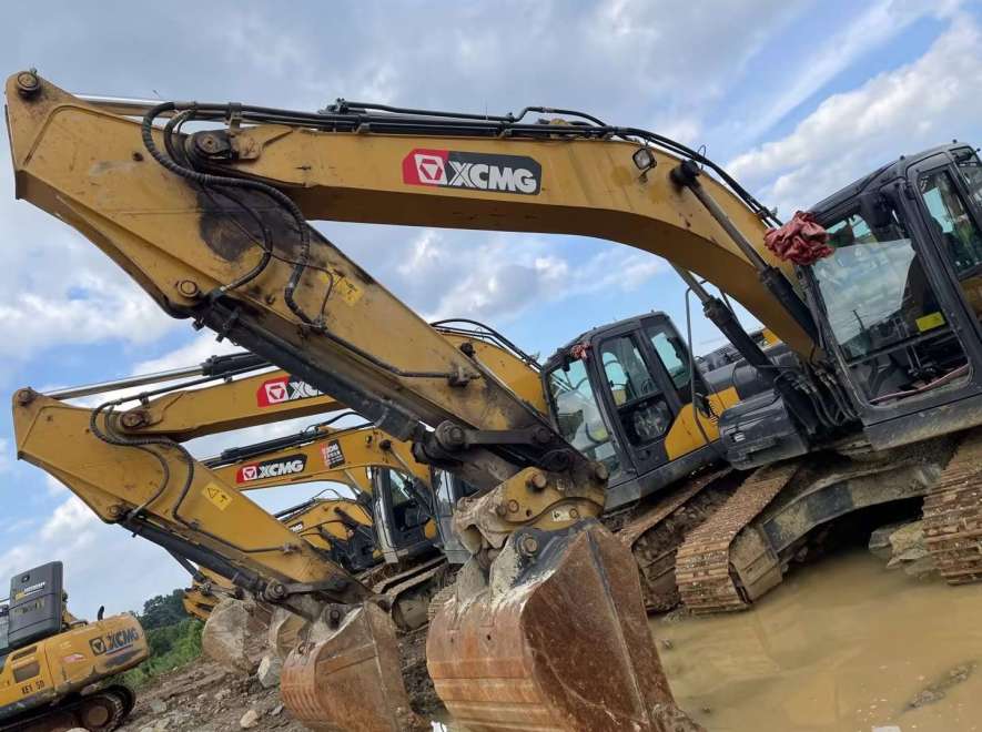 徐工XE205DA履带式挖掘机