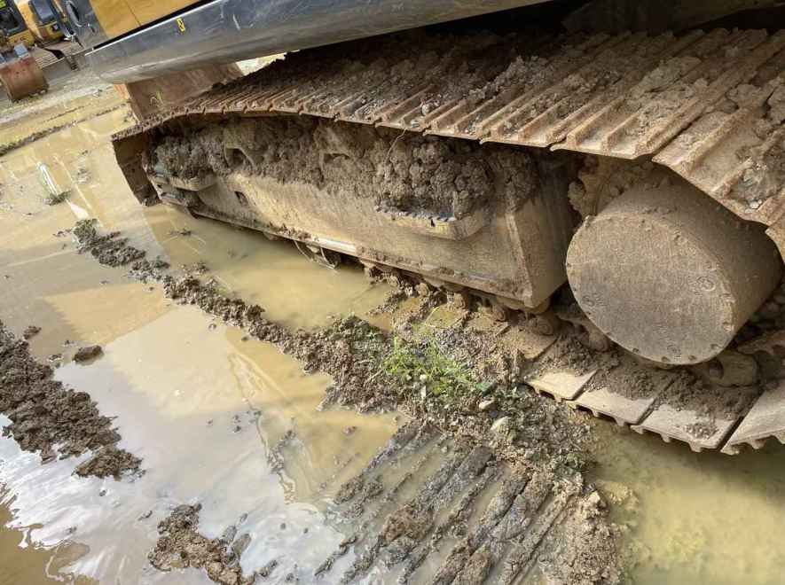 徐工XE205DA履带式挖掘机